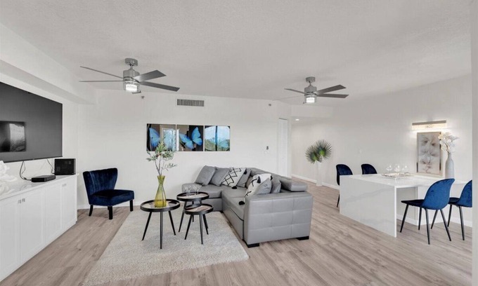 Sea Palms Condo | Unforgettable Jupiter Bay Resort Condo Near the Beach