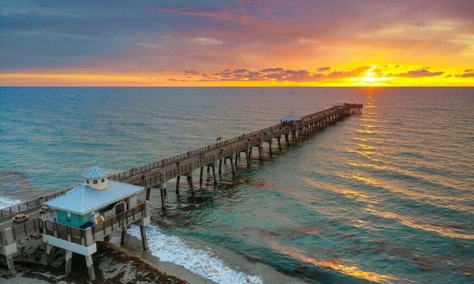 Bella Vista Condo | Beachfront Bliss - 2Bed/2Bath Oasis in Jupiter