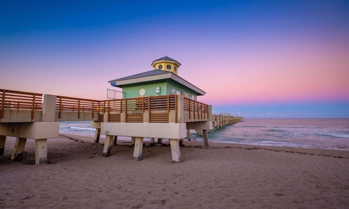 Bella Vista Condo | Unforgettable Stay at JupRent's Jupiter Paradise - Oceanfront Escape