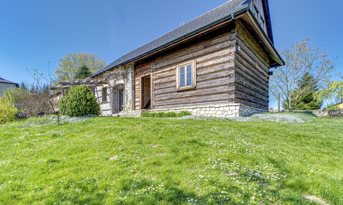 Cisowa House | Discover Jura dla Ciebie: Family-Friendly Retreat Awaits