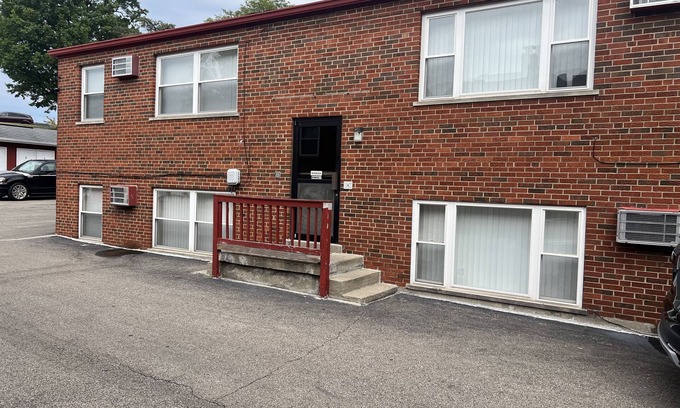 Cheviot Apartment | Discover Jus Enuff! - Pet Friendly with Top Guest Ratings