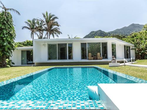 Ishigaki Villa | Discover Jusandi: 5-Star Oceanfront Retreat with Pool