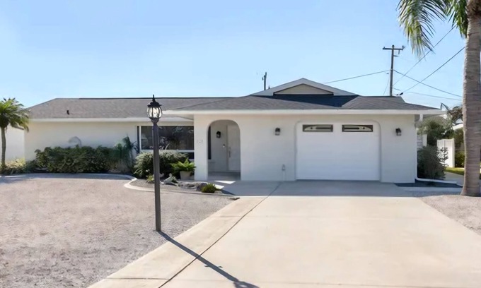 Golden Beach House | Just a Minute Walk to the Beach with Ocean View Amenities