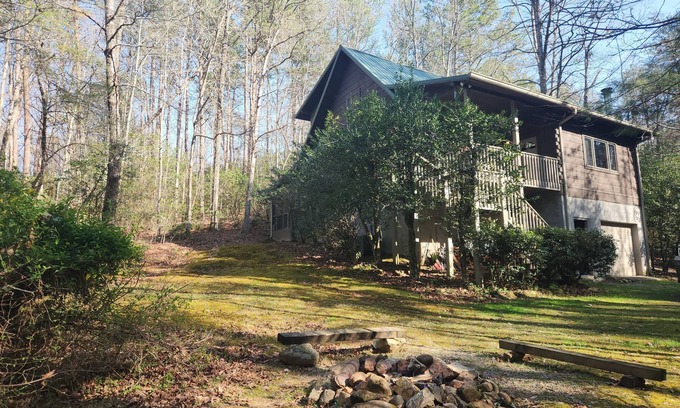Ellijay Cabin | Private Cabin Retreat - Just a Step Away in Nature