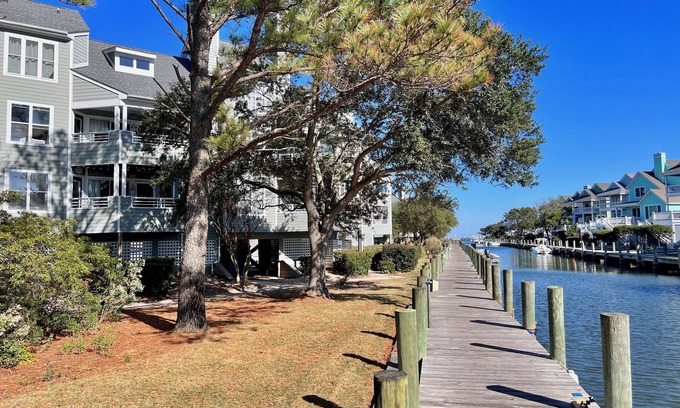 Manteo Condo | Discover Flex Stays at PC0115 with Pool and Ocean Views