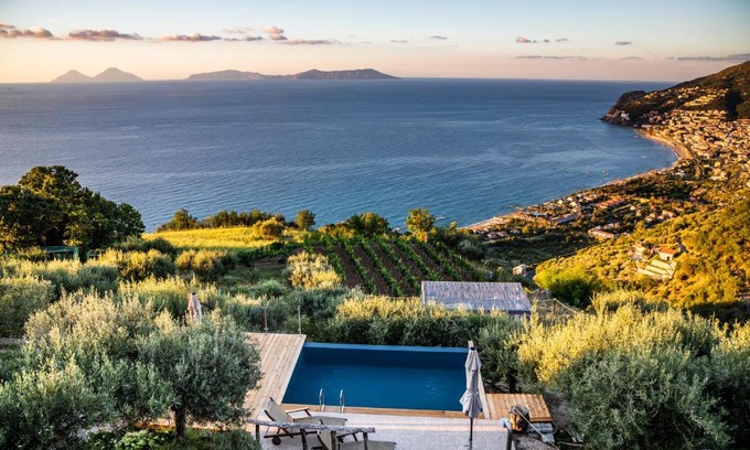 Piraino Bed & Breakfast | Unwind at Just Be: Top-Rated 4-Star Family Retreat
