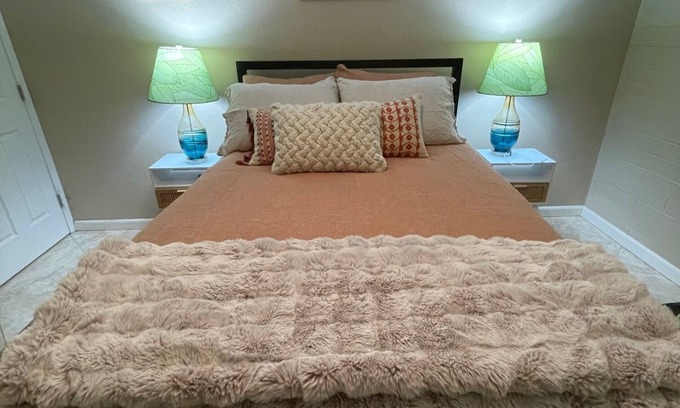 Green Valley Condo | Recently Renovated Villas West Condo with Pool & Spa Access