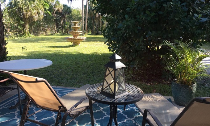 Sebastian House | Perfect Oceanfront Getaway with Pool and Kitchen Access