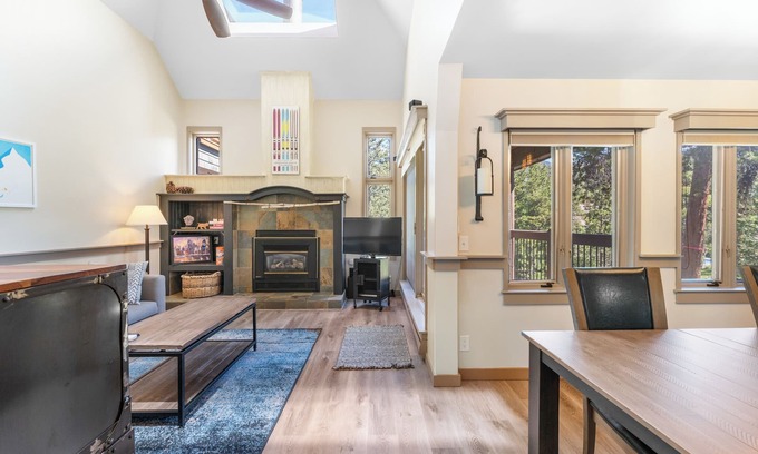 Keystone Condo | Just Steps from Resort Shuttle & Great Amenities like Shared Pool & Hot Tubs