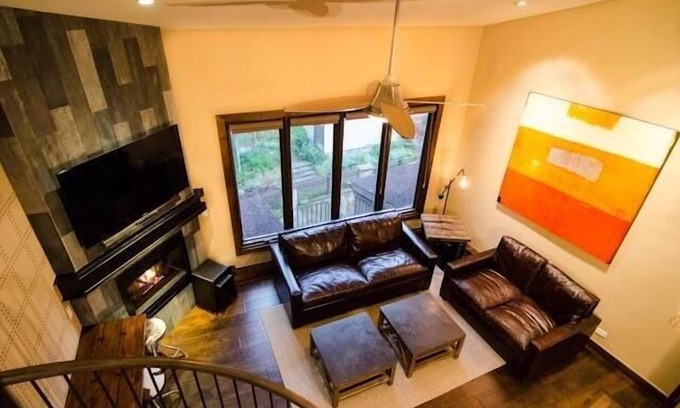 Vail Condo | Unbeatable Location Near Vail's Gondola with Pool Access