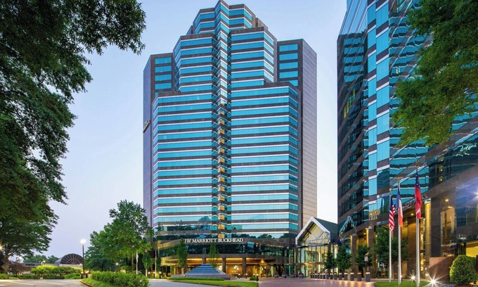Lenox Hotel | Elegant JW Marriott Atlanta Buckhead with Pool & Spa