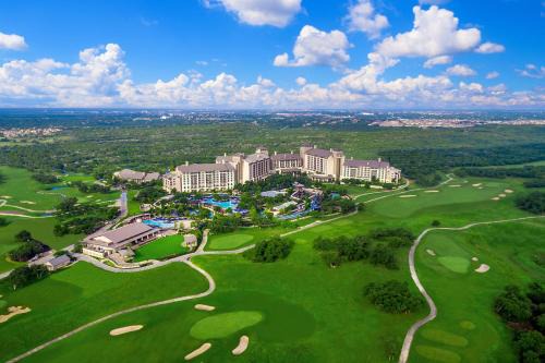 Wetmore Resort | Experience JW Marriott San Antonio Hill Country Resort & Spa