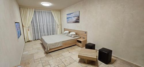 Topola Apartment | Experience Oceanfront Bliss at Jxn KR Studio - Rated 9.5