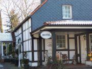 Dumpten Hotel | Cozy Kämpgens – Hof: Family-Friendly with Pool & Breakfast