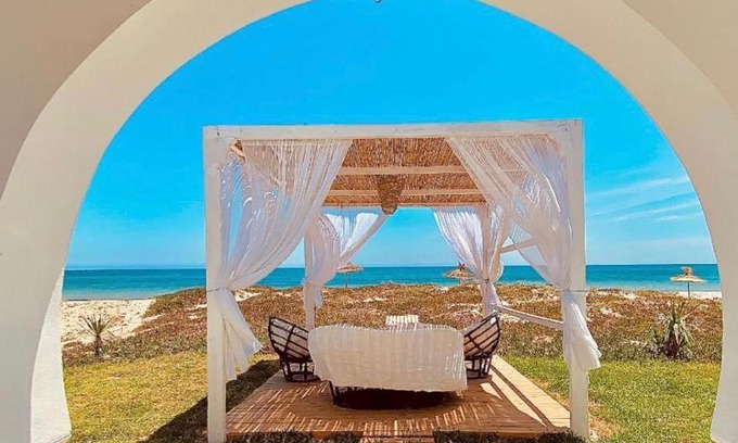 Kelibia House | Experience Kèlibia Beach Dar Magdoline by the Water