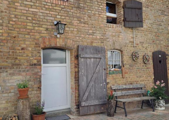Bornecke Apartment | Pet-Friendly Köbbelshof: Guest Rated 8.5/10 for Families