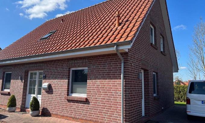 Leezdorf Apartment | Explore Küstentied: Pet-Friendly Retreat with High Ratings