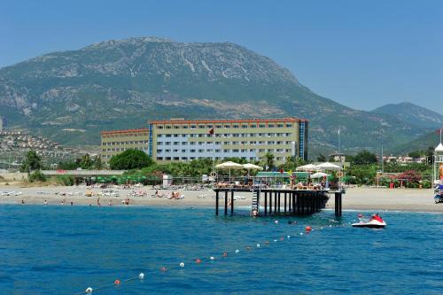 Kargicak Hotel | Relax at Kırbıyık Resort Hotel - Alanya's Private Beach