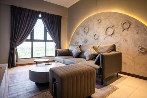 Penampang Hotel | Elegant K Avenue by CAIRO: A Family-Friendly Retreat