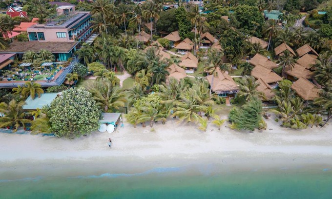 Ko Chang Resort | Relax at K.B. Resort: Oceanfront Bliss and Family Fun