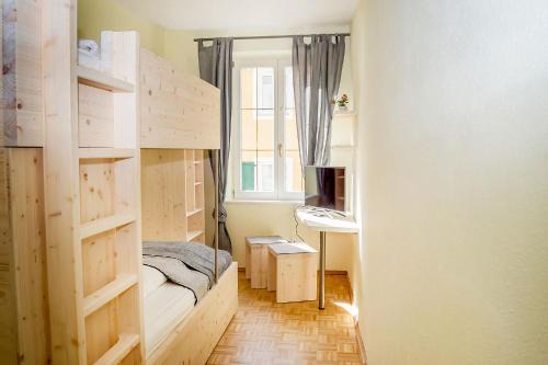 Ueberlingen House | Cozy K-Hotel (Grüner Baum) with Oceanfront Views