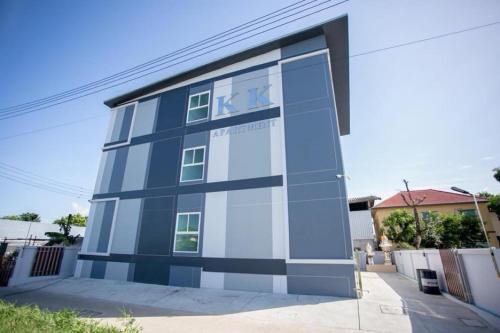 Bang Phli Apartment | Cozy K&K Apartment: Child-Friendly Comfort Awaits You