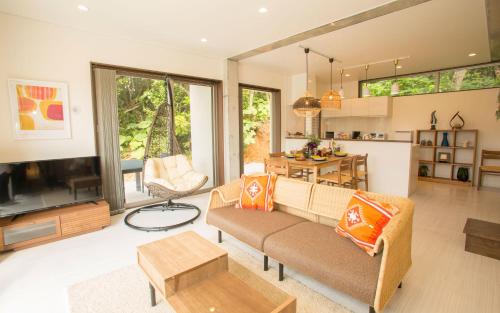 Maeda Villa | Family-Friendly K's Casa 恩納村 with High Guest Ratings