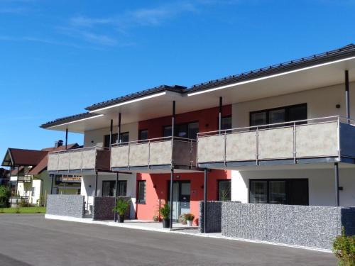 Strobl Apartment | Family-Friendly K3 Appartements with Exceptional 9/10 Reviews