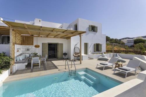 Antiparos Villa | Elegant K3 - Villa Almyra: Family-Friendly with Pool Access