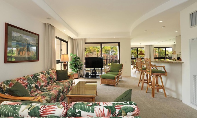 Kaanapali Condo | Experience Oceanfront Bliss at Kaanapali Alii 342