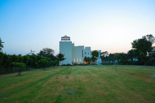 Gurugram Hotel | Relaxing Stay at Kaara Gurgaon with Pool & Family Amenities