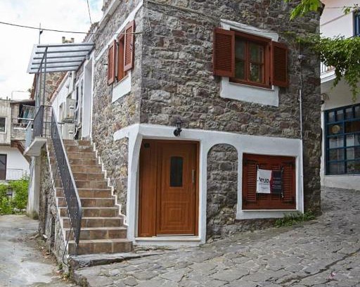 Samothrace Apartment | Pet-Friendly Kadmilos Suites in Samothraki with High Ratings