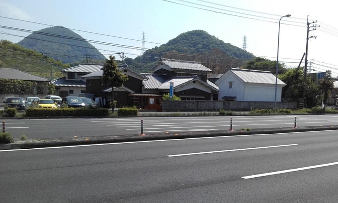 Mimaya Cho House | Explore kaeru Guest House: Highly Rated with Fully Equipped Kitchen