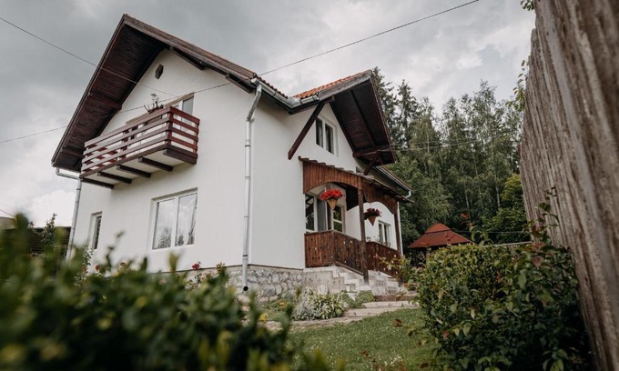 Izvoru Muresului Bed & Breakfast | Family-Friendly Kaffai Panzio with Kitchen Amenities