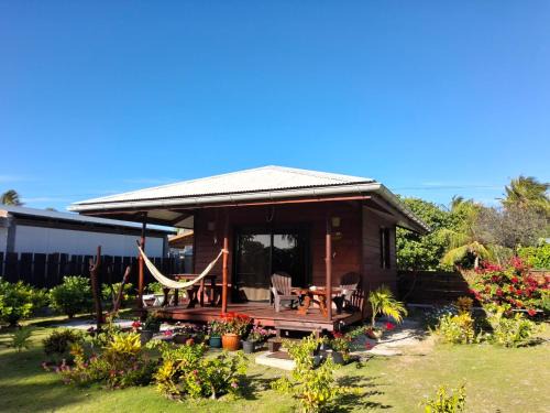 Rangiroa House | Pet-Friendly Bungalow Kahaia Lodge with Ocean Views