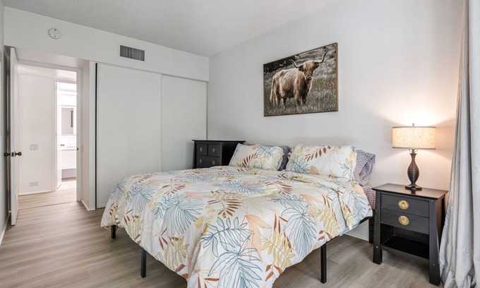 Waialae Iki Apartment | Discover Kahala Beach Apartment - Rated 10/10 & Pet Friendly