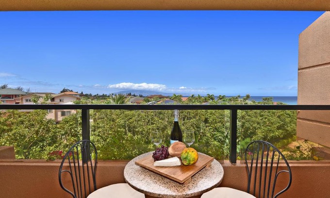 Kahana House | Oceanfront Kahana Villa E601: 4-Star Family Retreat