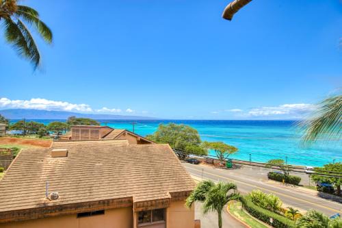 Kahana Apartment | Convenient Kahana Villa F410: Pool, Hot Tub & Family Friendly