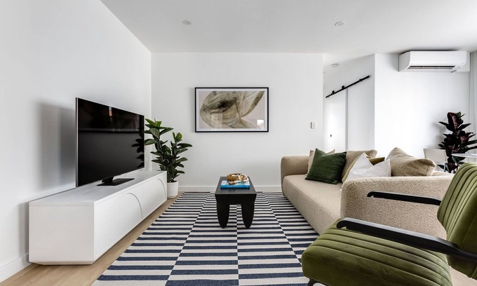 Bondi Apartment | Family-Friendly Kahlo Bondi 2 BR Apartment with Kitchen