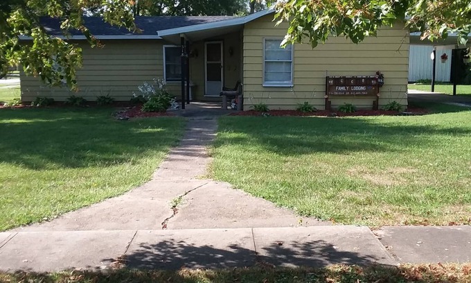 Kahoka House | Top-Rated Family Lodging in Kahoka, MO with Kitchen Access
