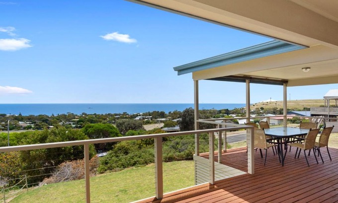 Carrickalinga House | Ocean View Retreat at Kailani 16 Stacey Drive for Families