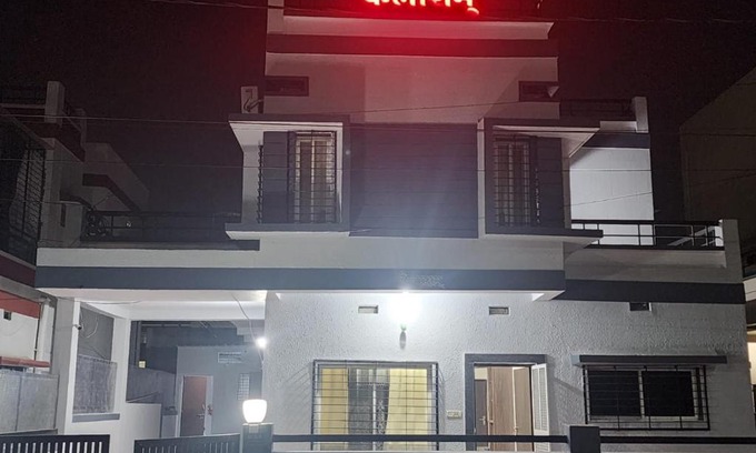 Ujjain House | Family-Friendly Kailasham by Nagas with Pet Amenities