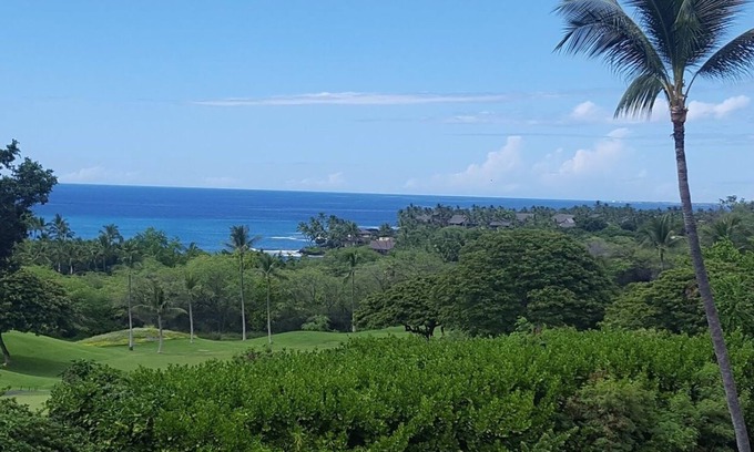 Keauhou Condo | Oceanview Retreat at Kailua-Kona with Golf and Pool Access