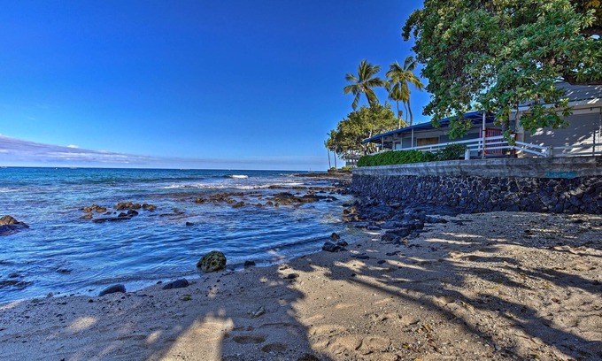 Historic Kailua Village Apartment | Cozy Kailua Studio with Pool Access & Beautiful Garden Views