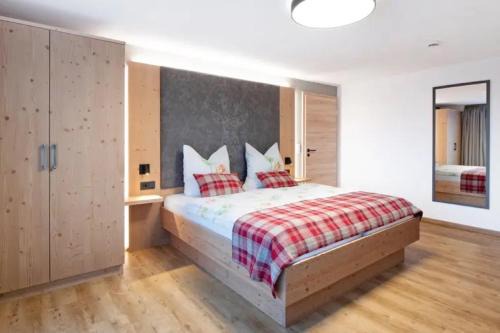 Hoechenschwand Apartment | Family-Friendly Kaiserchalet with 9.5/10 Guest Rating