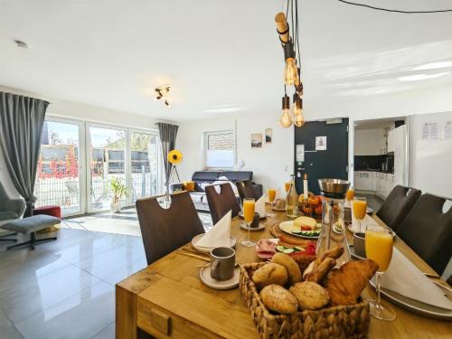 Dinkelsbuehl Apartment | Family-Friendly Kaiserin Sisi with Oceanfront Amenities