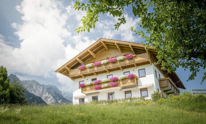 Walchsee Apartment | Discover Kaiserwinkl Apartments Daxer: Guest Favorite Getaway