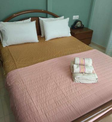 Kozani Apartment | Kaite House: Guest Rated 9/10 & Pet Friendly Comfort