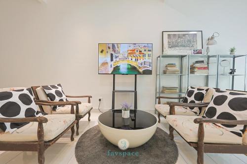 Semenyih Apartment | Kajang - 3B2B 6 Pax - Free Netflix - 5 min to UKM