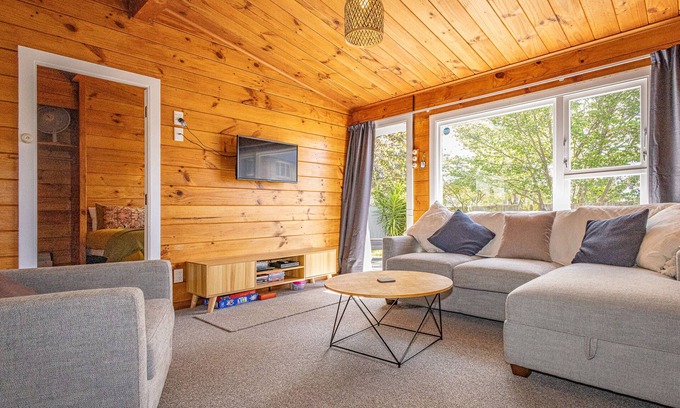 Taupo House | Discover Kaka Retreat: Family & Pet-Friendly Home in Taupo